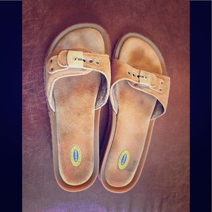 DR. SCHOLL’S Suede Sandals